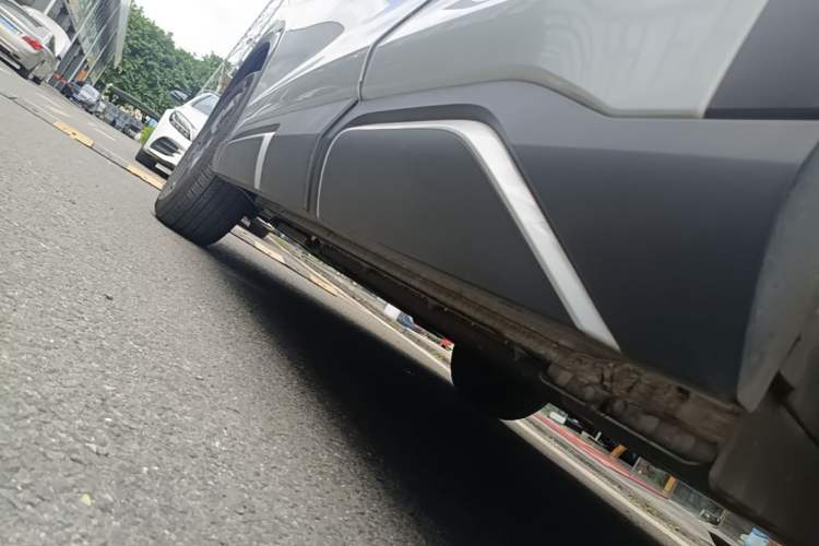 Used BYD Yuan UP 2024 401 km Active Version Left Side Sill