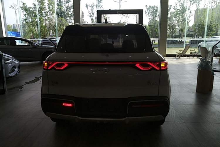 Used BYD Yuan UP 2024 401KM Beyond Edition Rear