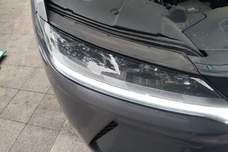 Used BYD Yuan UP 2024 401KM Leading Edition Right Front Headlight