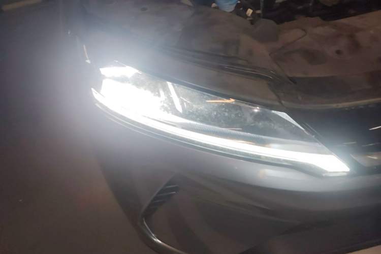 Used BYD Yuan UP 2024 401 km Active Version Right Front Headlight
