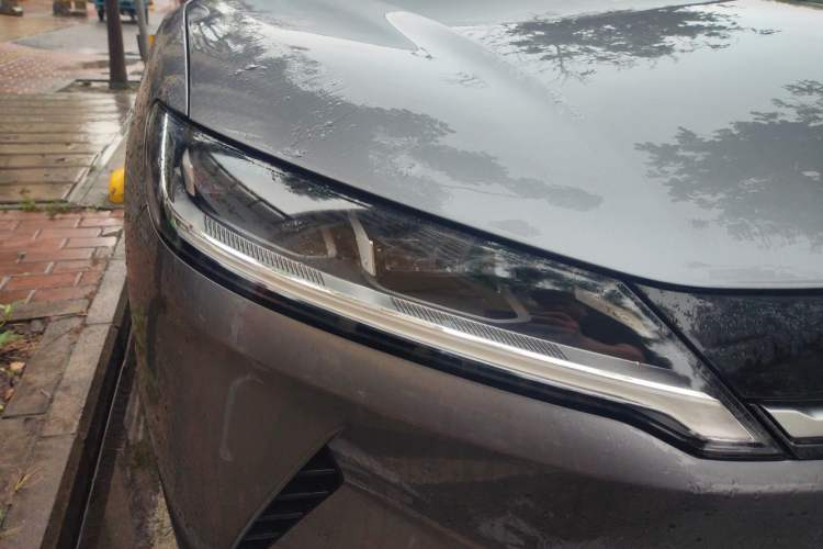 Used BYD Yuan UP 2024 401 km Active Version Right Front Headlight