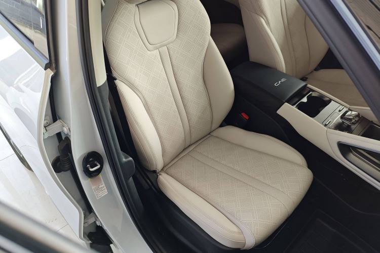 Used BYD Yuan UP 2024 401 km Active Version Right Front Seat