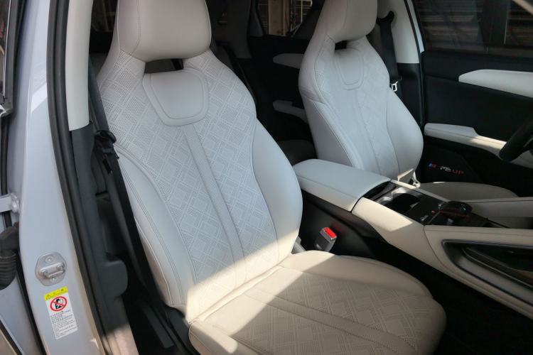 Used BYD Yuan UP 2024 401 km Active Version Right Front Seat
