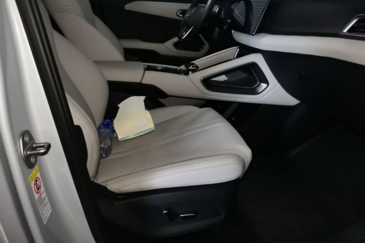 Used BYD Yuan UP 2024 401KM Leading Edition Right Front Seat