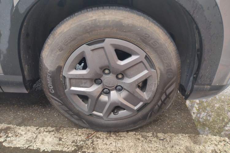 Used BYD Yuan UP 2024 401 km Active Version Right Front Wheel Hub