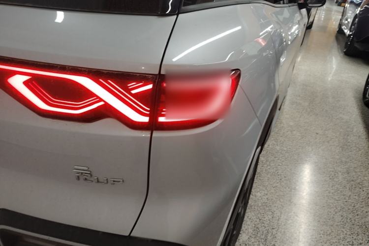 Used BYD Yuan UP 2024 401 km Active Version Right Rear Taillight