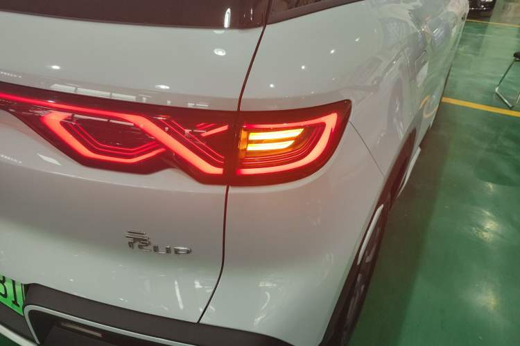 Used BYD Yuan UP 2024 401 km Active Version Right Rear Taillight