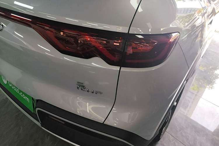 Used BYD Yuan UP 2024 401KM Leading Edition Right Rear Taillight