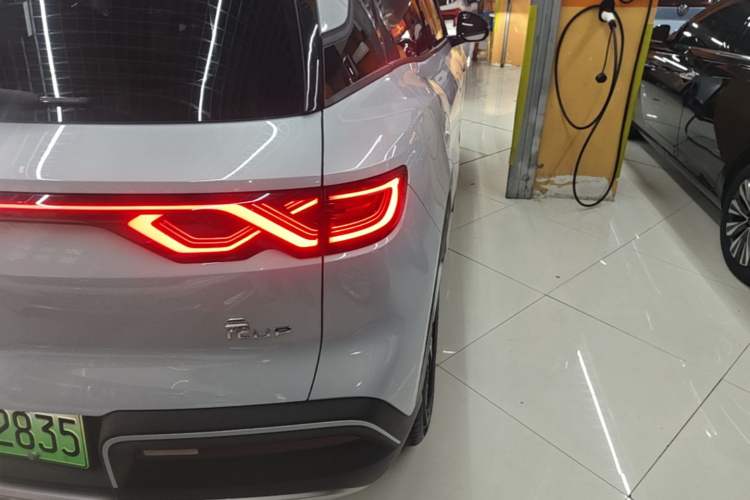 Used BYD Yuan UP 2024 401KM Leading Edition Right Rear Taillight