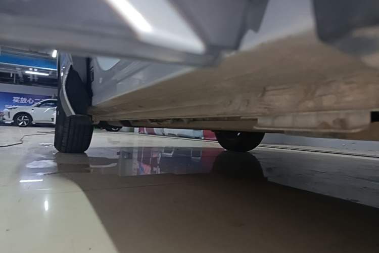 Used BYD Yuan UP 2024 401KM Beyond Edition Right Side Sill