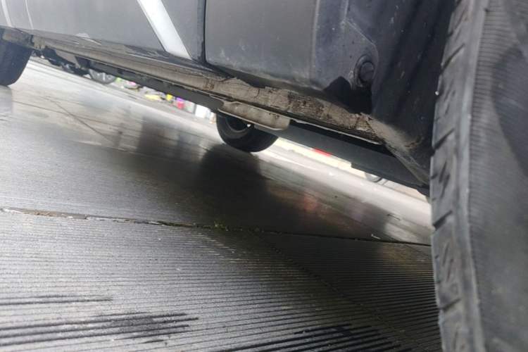 Used BYD Yuan UP 2024 401 km Active Version Right Side Sill