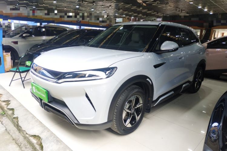 BYD Yuan UP 2024 401KM Leading Edition