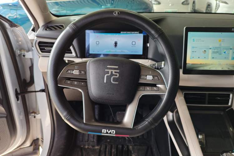 Used BYD Yuan UP 2024 401 km Active Version Steering Wheel