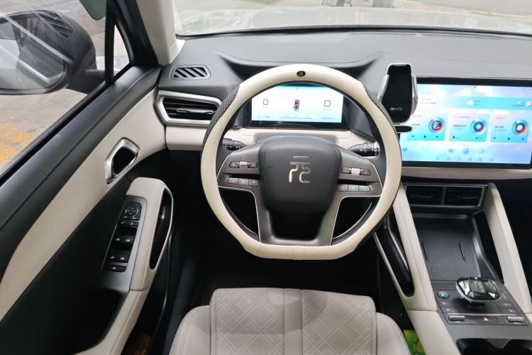 Used BYD Yuan UP 2024 401KM Leading Edition Steering Wheel
