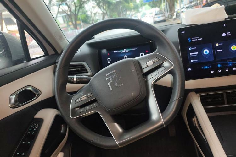 Used BYD Yuan UP 2024 401KM Leading Edition Steering Wheel