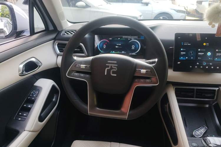 Used BYD Yuan UP 2024 401 km Active Version Steering Wheel