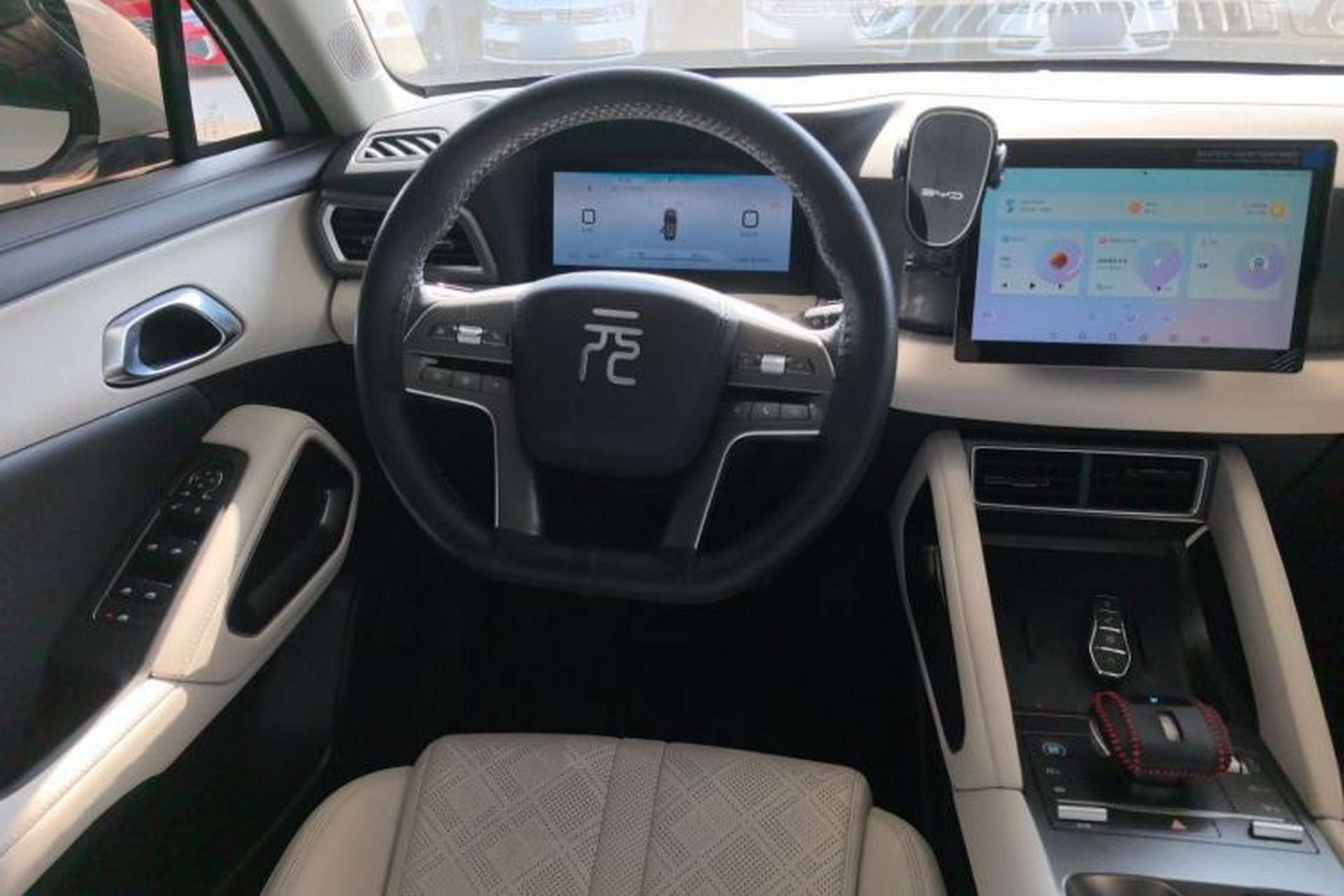 Used BYD Yuan UP 2024 401 km Active Version Steering Wheel