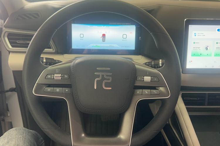 Used BYD Yuan UP 2024 401 km Active Version Steering Wheel