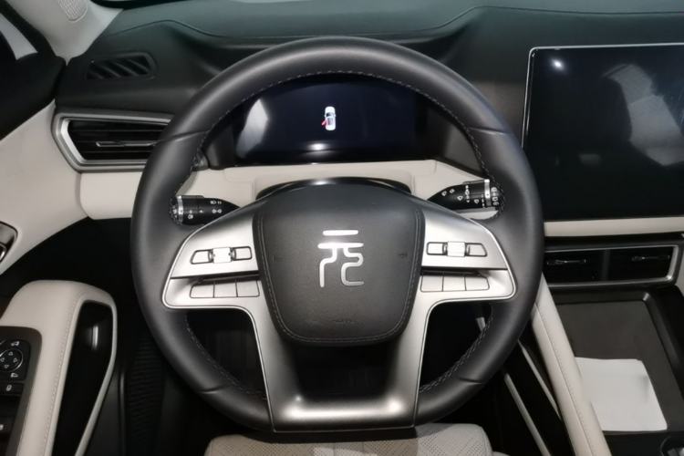 Used BYD Yuan UP 2024 401KM Leading Edition Steering Wheel