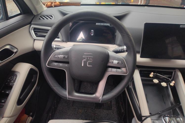 Used BYD Yuan UP 2024 401 km Active Version Steering Wheel