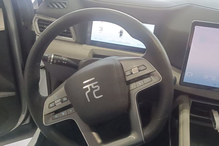 Used BYD Yuan UP 2024 401KM Leading Edition Steering Wheel