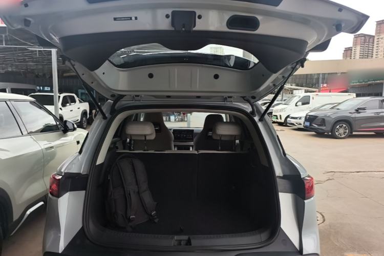 Used BYD Yuan UP 2024 401KM Leading Edition Trunk