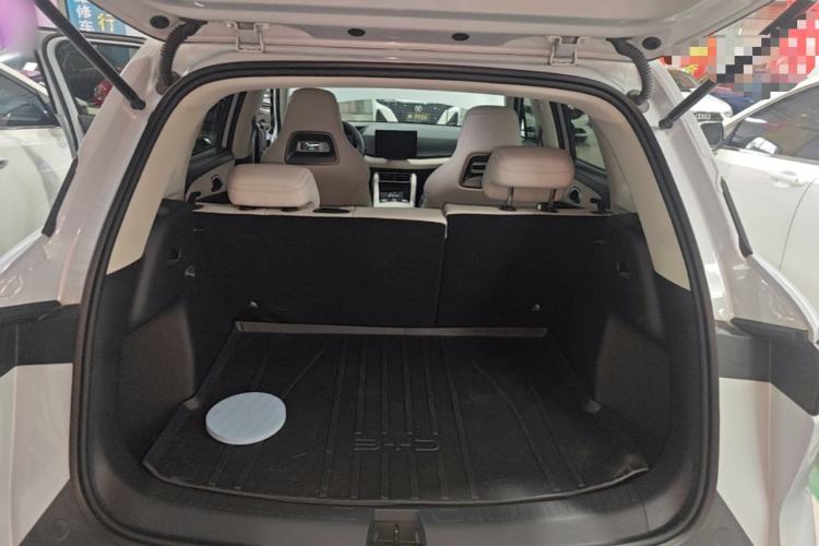 Used BYD Yuan UP 2024 301KM Leading Edition Trunk