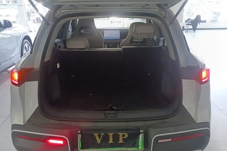 Used BYD Yuan UP 2024 401KM Leading Edition Trunk