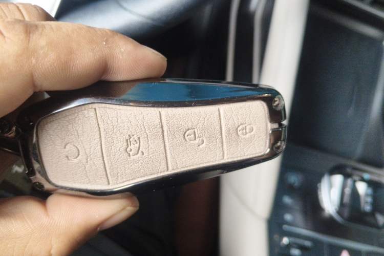 Used BYD Yuan UP 2024 401KM Leading Edition Vehicle Key