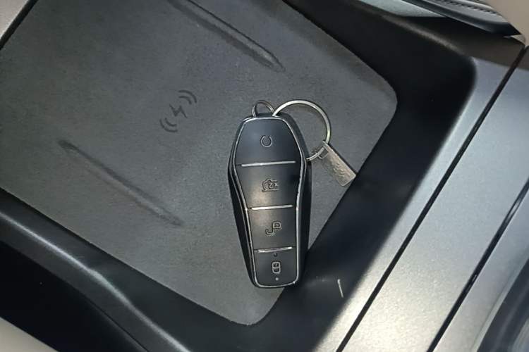 Used BYD Yuan UP 2024 401KM Beyond Edition Vehicle Key