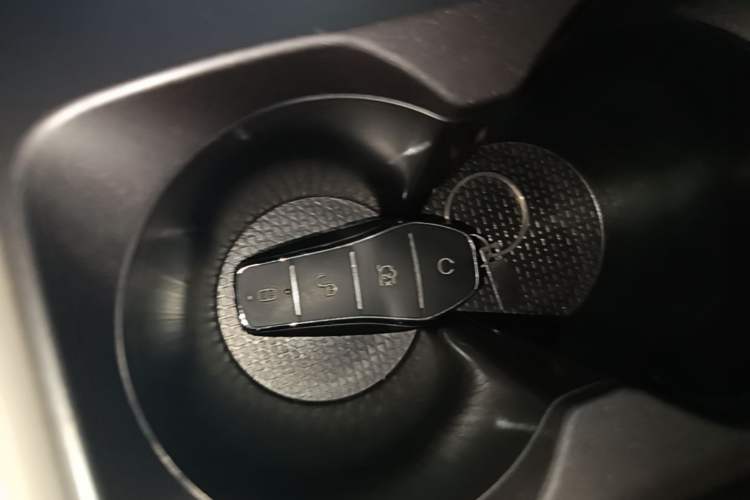 Used BYD Yuan UP 2024 401KM Beyond Edition Vehicle Key