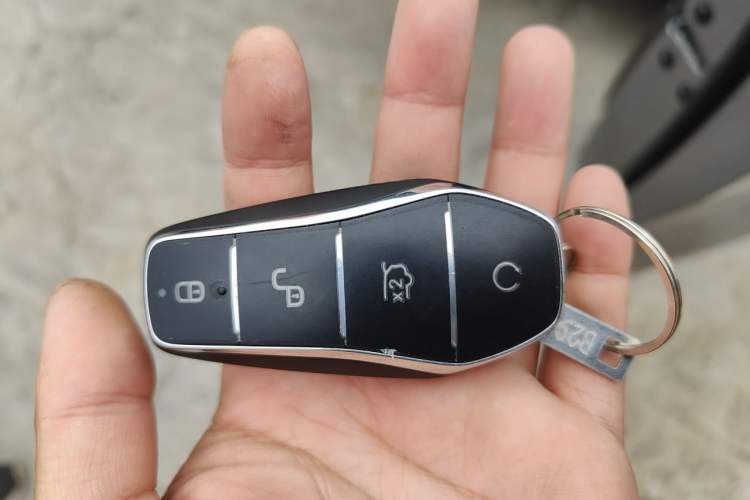 Used BYD Yuan UP 2024 401KM Leading Edition Vehicle Key