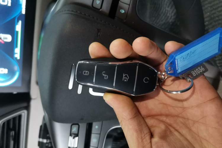 Used BYD Yuan UP 2024 401 km Active Version Vehicle Key