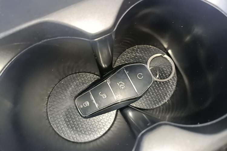 Used BYD Yuan UP 2024 401 km Active Version Vehicle Key