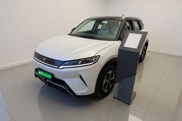 BYD Yuan UP 2024 401KM Leading Edition مستعملة Guazi used car, China used car export, Used car for sale, Used  cars, Cheapest cars for sale