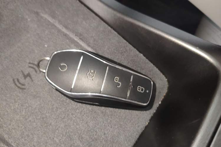 Used BYD Yuan UP 2024 401KM Beyond Edition Vehicle Key