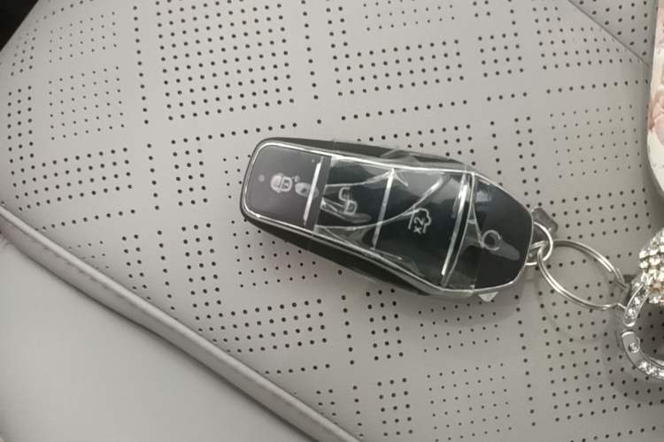 Used BYD Yuan UP 2024 401KM Beyond Edition Vehicle Key