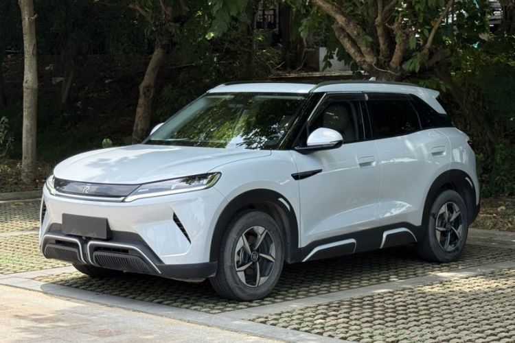 Used BYD Yuan UP 2024 401KM Beyond Edition Guazi used car, China used car export, Used car for sale, Used cars, Cheapest cars for sale