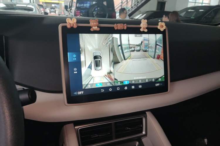 Used BYD Yuan UP 2024 401 km Active Version Audio And AC Panel