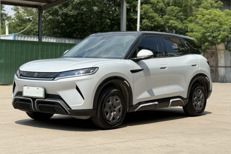 Used BYD Yuan UP 2024 401 km Active Version Guazi used car, China used car export, Used car for sale, Used cars, Cheapest cars for sale