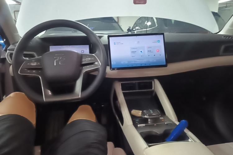 Used BYD Yuan UP 2024 401KM Leading Edition Center Console