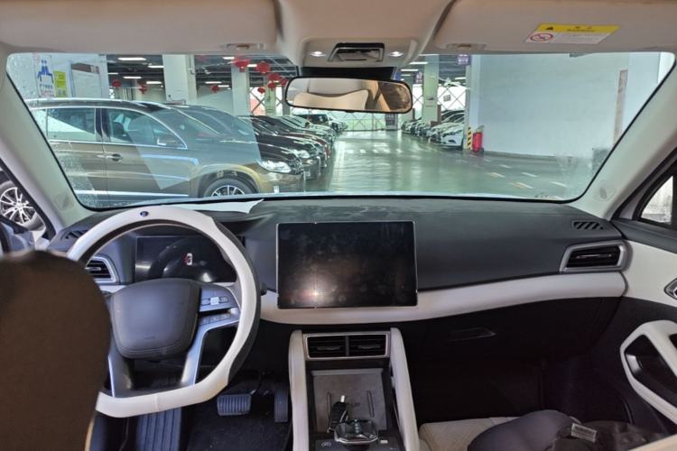 Used BYD Yuan UP 2024 401KM Beyond Edition Center Console
