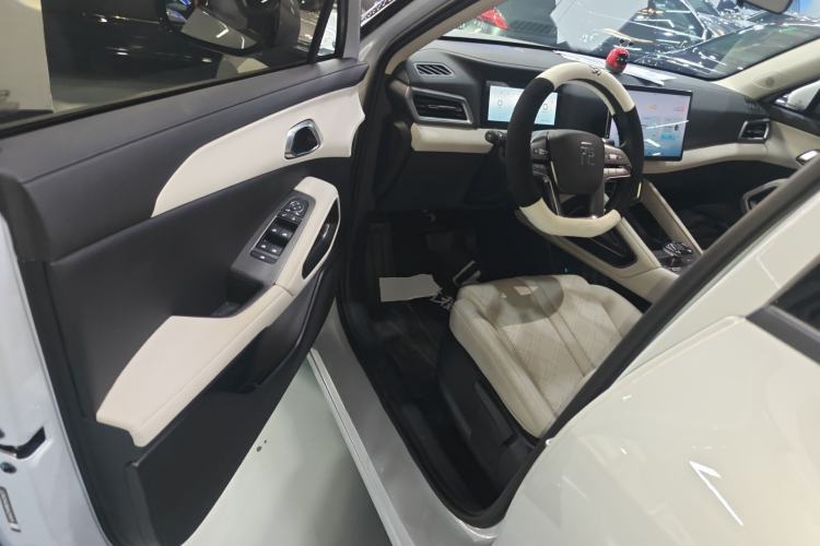 Used BYD Yuan UP 2024 401KM Leading Edition Driver Seat