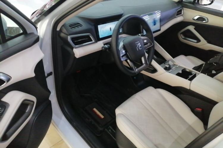Used BYD Yuan UP 2024 401 km Active Version Driver Seat