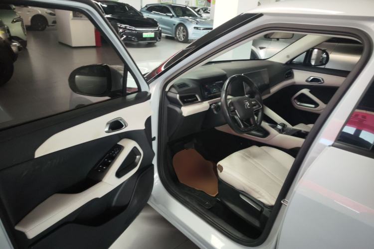 Used BYD Yuan UP 2024 401KM Leading Edition Driver Seat