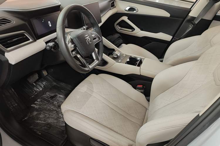 Used BYD Yuan UP 2024 401 km Active Version Driver Seat