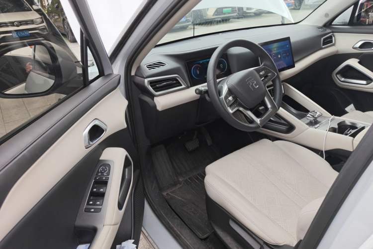 Used BYD Yuan UP 2024 401 km Active Version Driver Seat