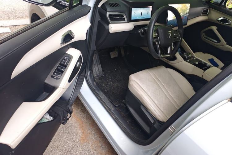 Used BYD Yuan UP 2024 401KM Leading Edition Driver Seat