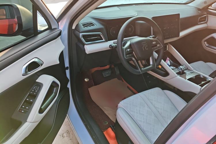 Used BYD Yuan UP 2024 401KM Leading Edition Driver Seat