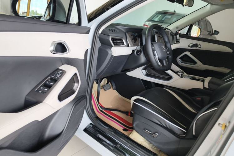 Used BYD Yuan UP 2024 401KM Beyond Edition Driver Seat